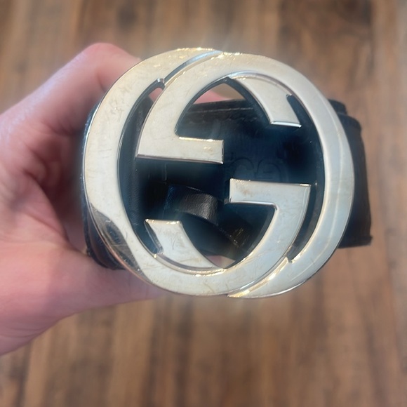 AUTHENTIC BLACK LEATHER GUCCI BELT - Picture 2 of 5